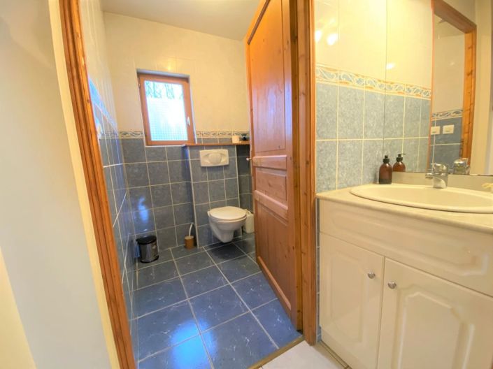 Image No.28-5 Bed House for sale