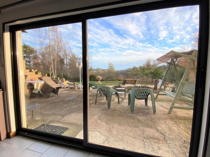 Image No.7-5 Bed House for sale