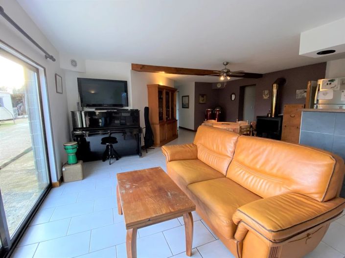 Image No.9-5 Bed House for sale