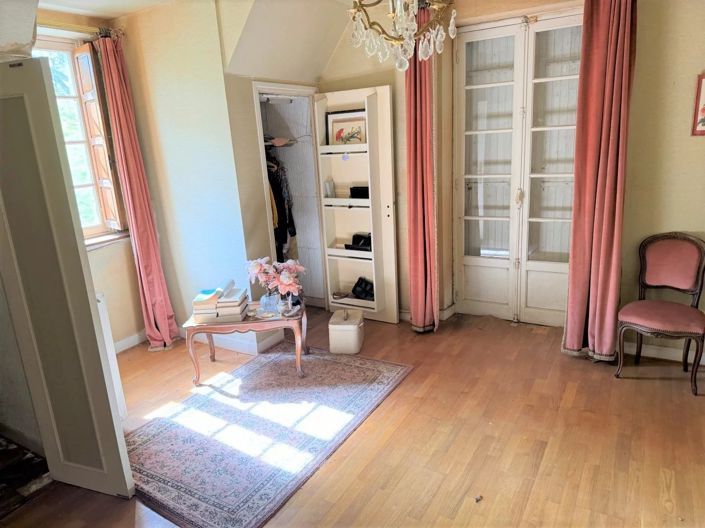 Image No.17-3 Bed House for sale