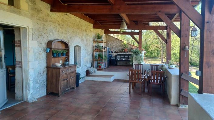 Image No.11-3 Bed House for sale