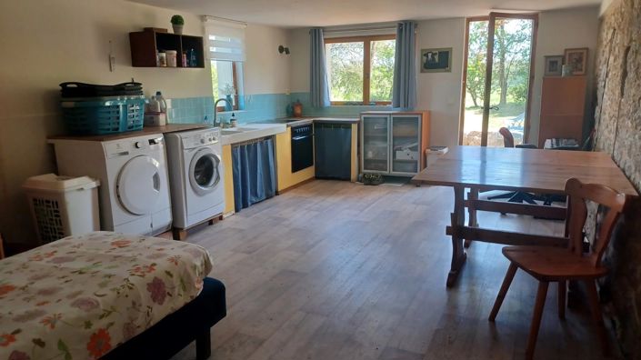 Image No.8-3 Bed House for sale