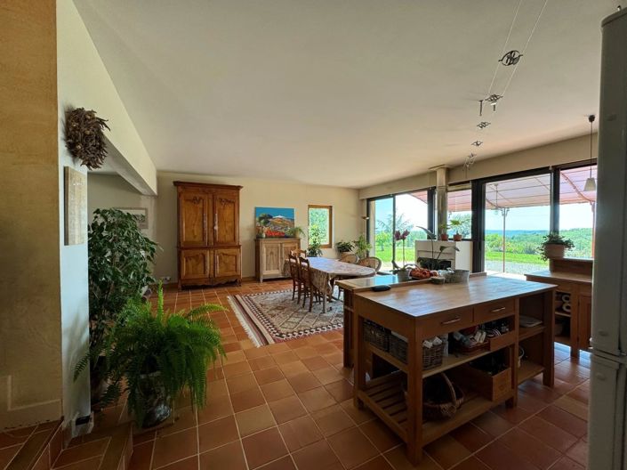 Image No.5-4 Bed House for sale