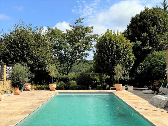 Image No.2-6 Bed House for sale