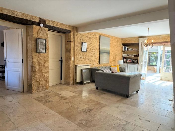 Image No.21-6 Bed House for sale