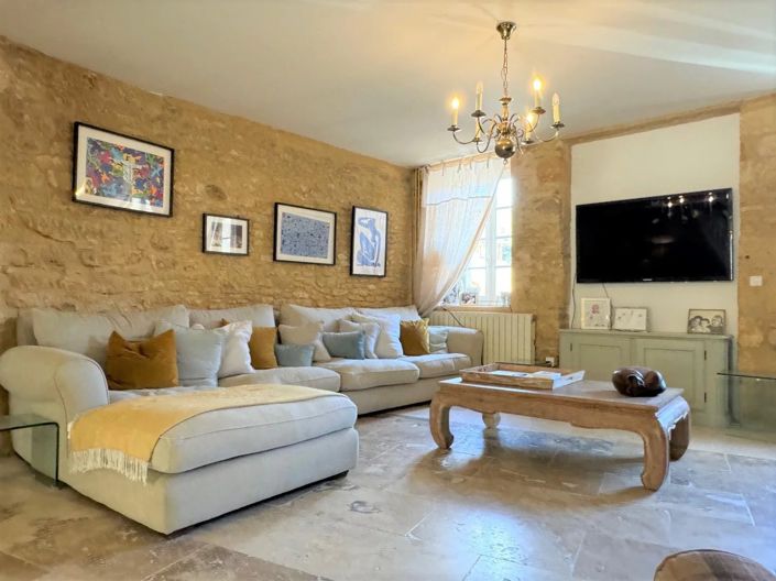 Image No.23-6 Bed House for sale