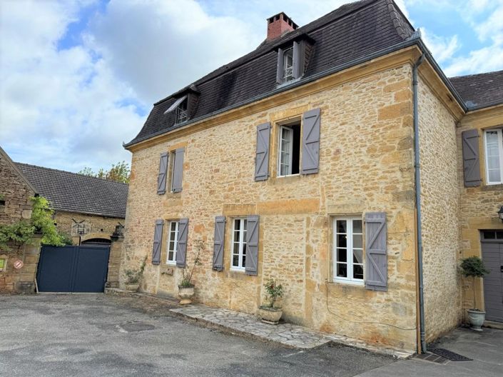 Image No.5-6 Bed House for sale