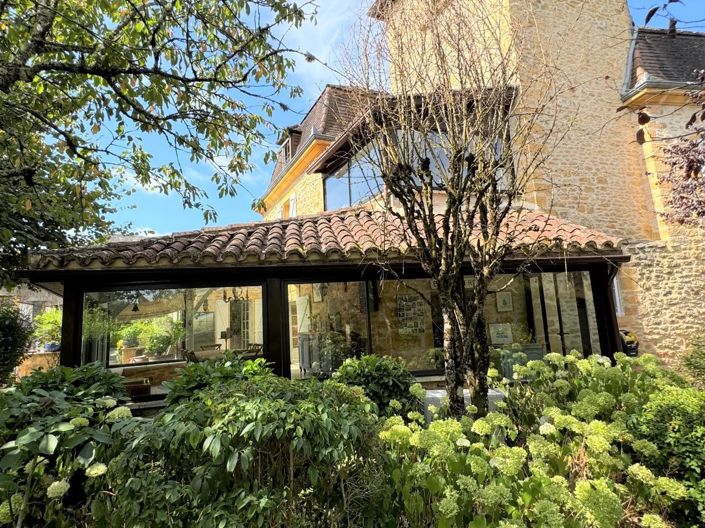 Image No.7-6 Bed House for sale