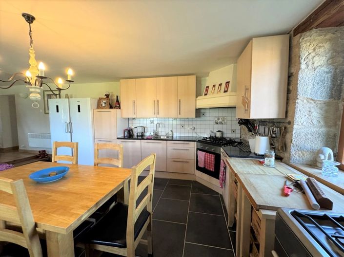 Image No.11-3 Bed House for sale