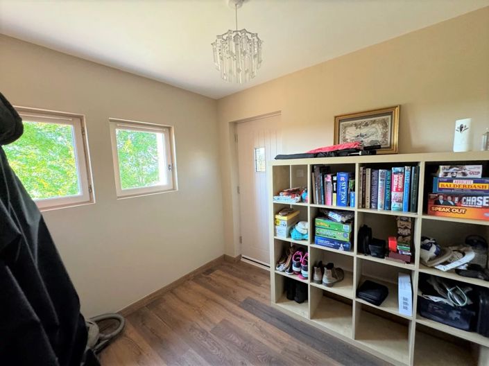 Image No.20-3 Bed House for sale