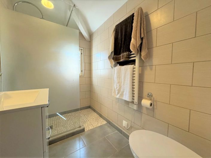 Image No.22-3 Bed House for sale