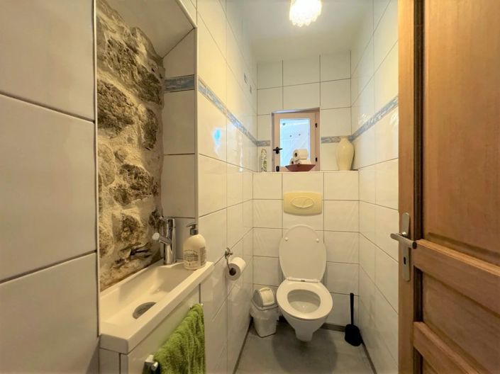 Image No.23-3 Bed House for sale