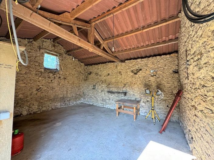 Image No.30-3 Bed House for sale