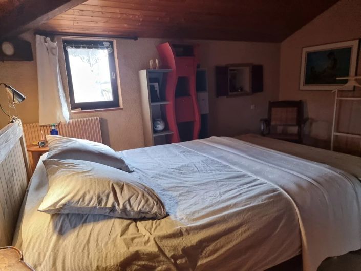 Image No.8-4 Bed House for sale