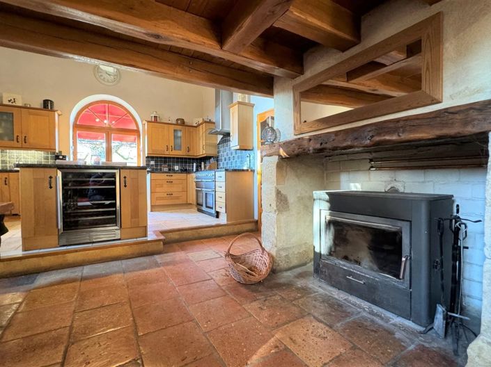 Image No.12-4 Bed House for sale