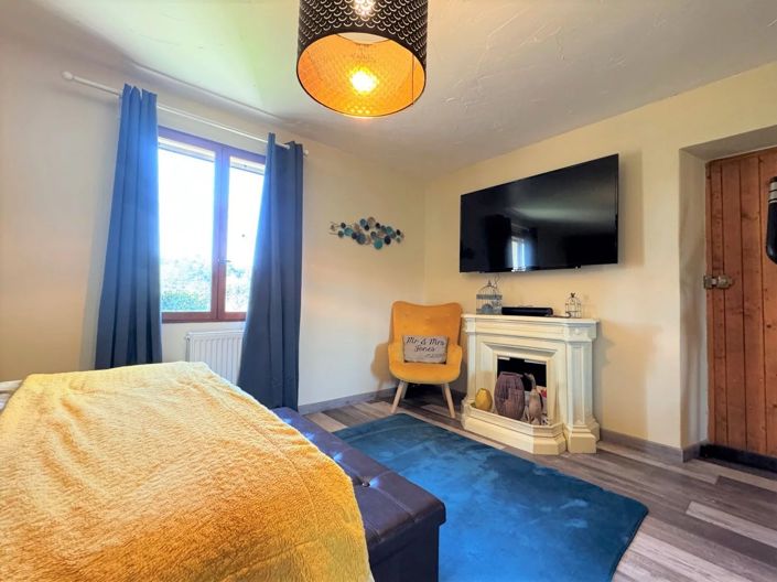 Image No.15-4 Bed House for sale