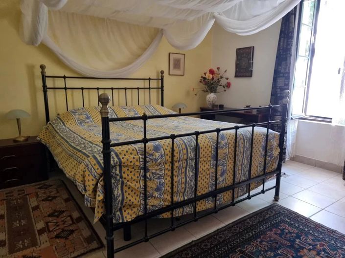 Image No.14-3 Bed House for sale