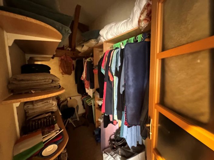 Image No.20-5 Bed House for sale