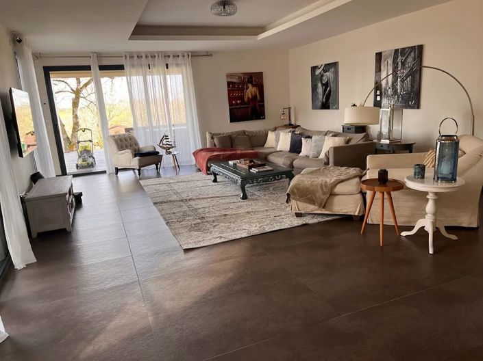 Image No.10-4 Bed House for sale