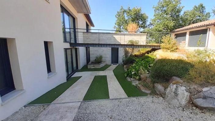 Image No.7-4 Bed House for sale