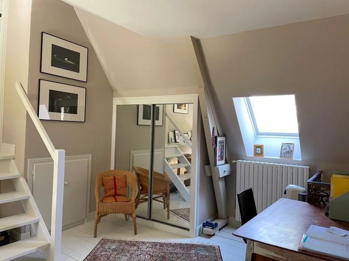 Image No.17-4 Bed House for sale