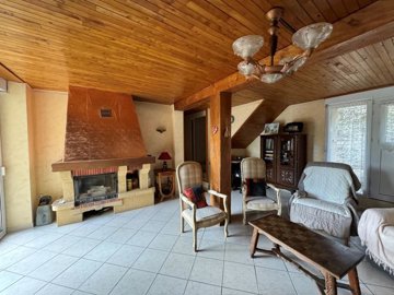 8ff5222d98013c704ee3ebdb7734921a78bc563d63144