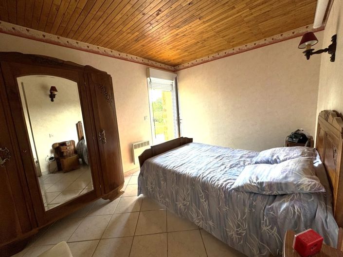 Image No.15-5 Bed House for sale