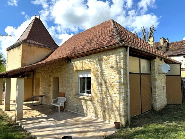 Image No.5-5 Bed House for sale