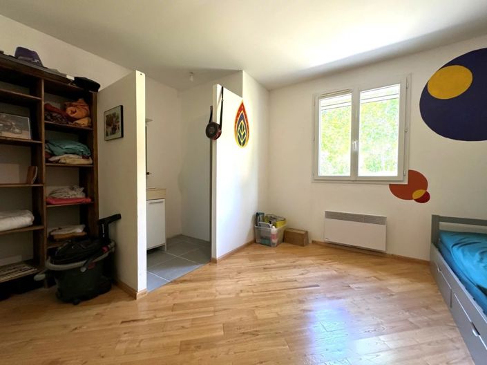 Image No.15-3 Bed House for sale