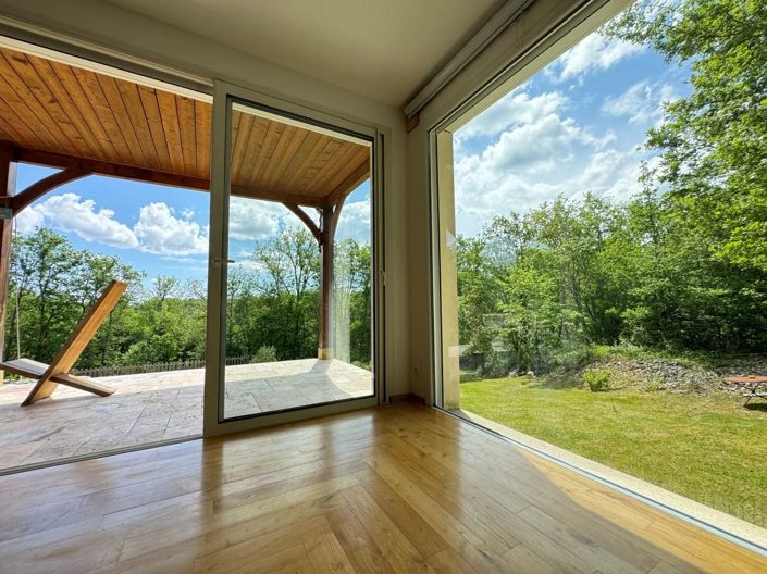 Image No.8-3 Bed House for sale