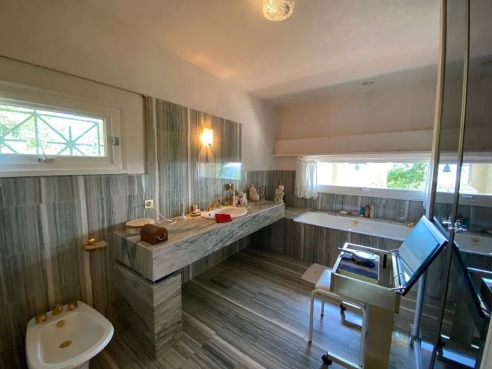 Image No.14-3 Bed House for sale