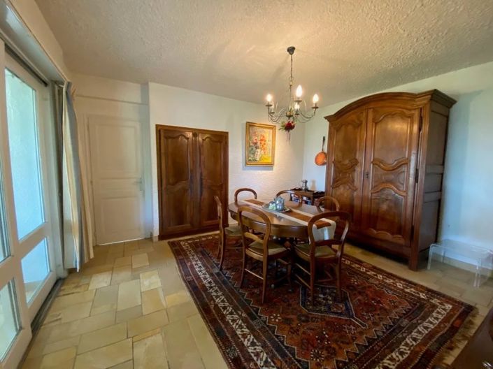 Image No.8-3 Bed House for sale