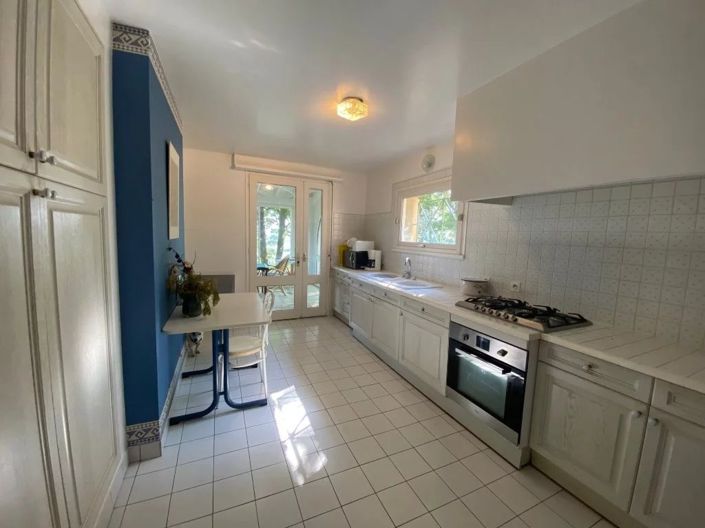 Image No.9-3 Bed House for sale