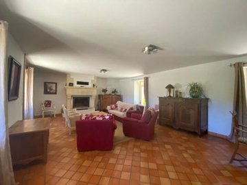 84006e34892cde4e6f1909037fefbff6a5c3d600c2102