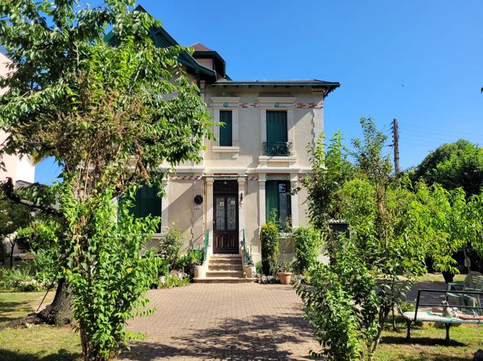 Image No.12-4 Bed House for sale