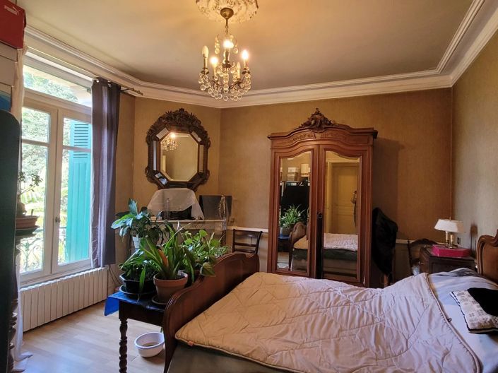 Image No.6-4 Bed House for sale