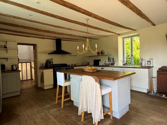 Image No.5-4 Bed House for sale