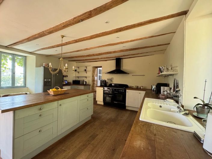 Image No.6-4 Bed House for sale