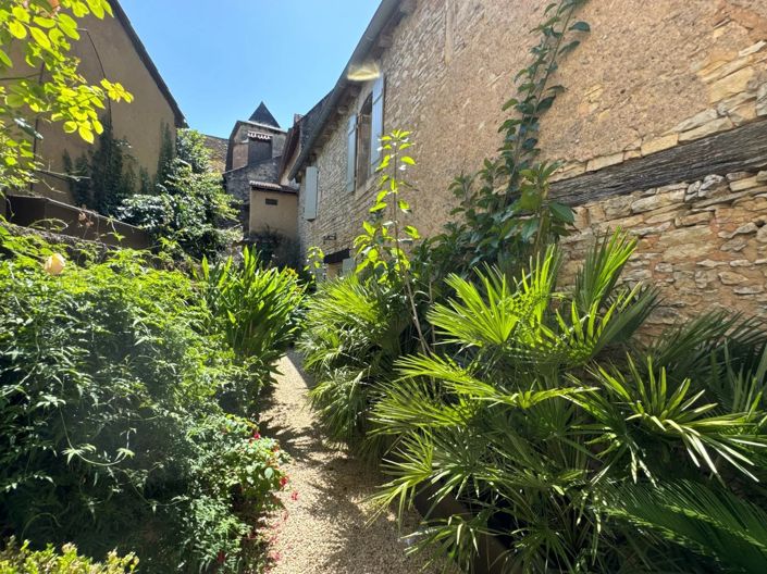 Image No.21-3 Bed House for sale