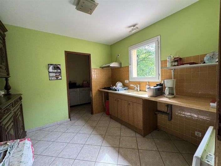 Image No.6-4 Bed House for sale