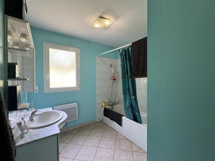 Image No.9-4 Bed House for sale