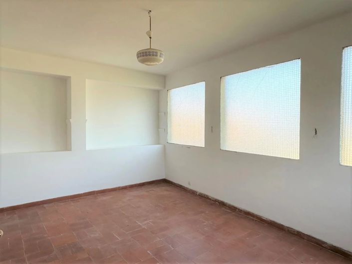 Image No.11-4 Bed House for sale