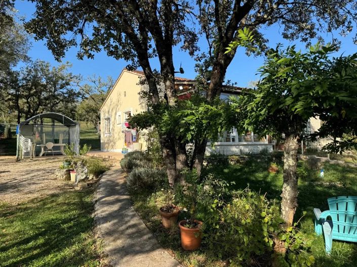 Image No.11-3 Bed House for sale