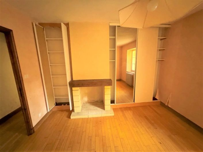 Image No.14-3 Bed House for sale