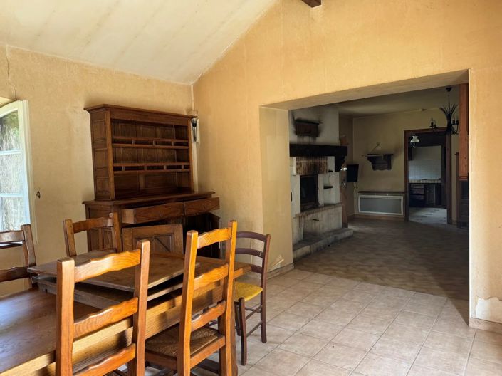 Image No.9-3 Bed House for sale