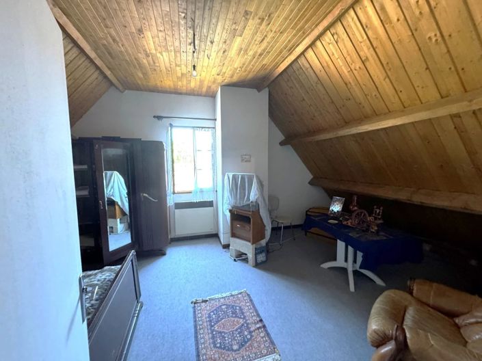 Image No.12-4 Bed House for sale