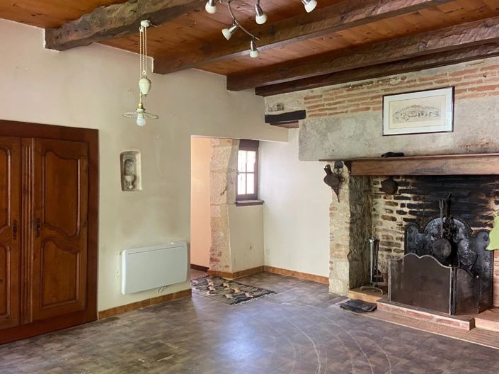 Image No.10-1 Bed House for sale