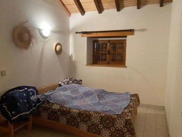 0b0f2321d41bc5d528e0f082e6b8afb1013aa5f8f8144