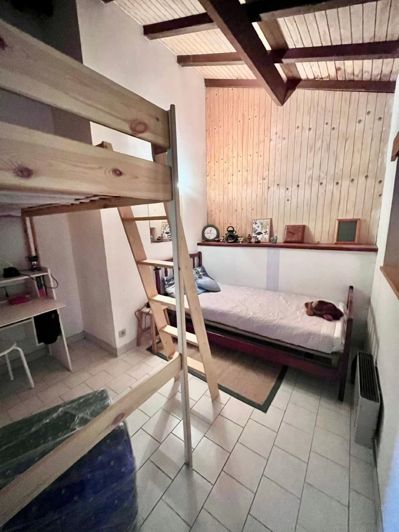 Image No.15-4 Bed House for sale