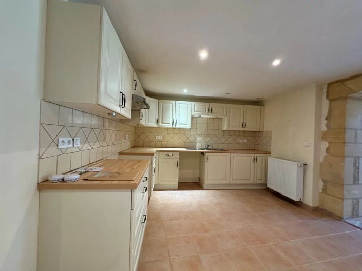 Image No.11-2 Bed House for sale